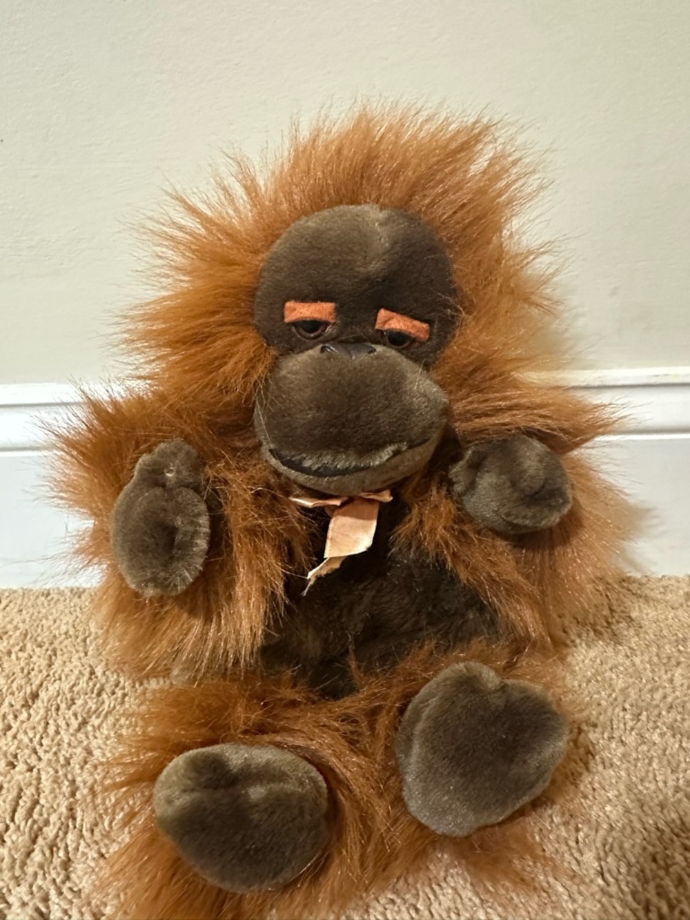 Chosun International Orangutan Hand Puppet Plush Vintage Monkey Plush Sound